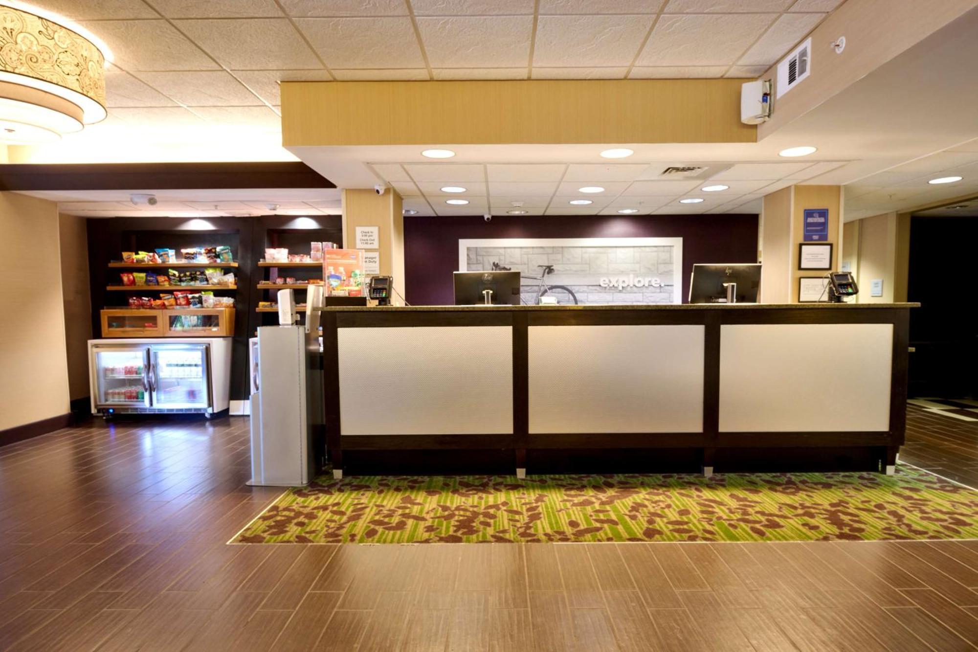 Hampton Inn Flemington Exterior foto